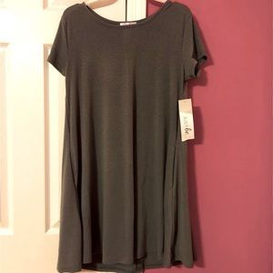 Womens grey t-shirt dress with pockets NWT